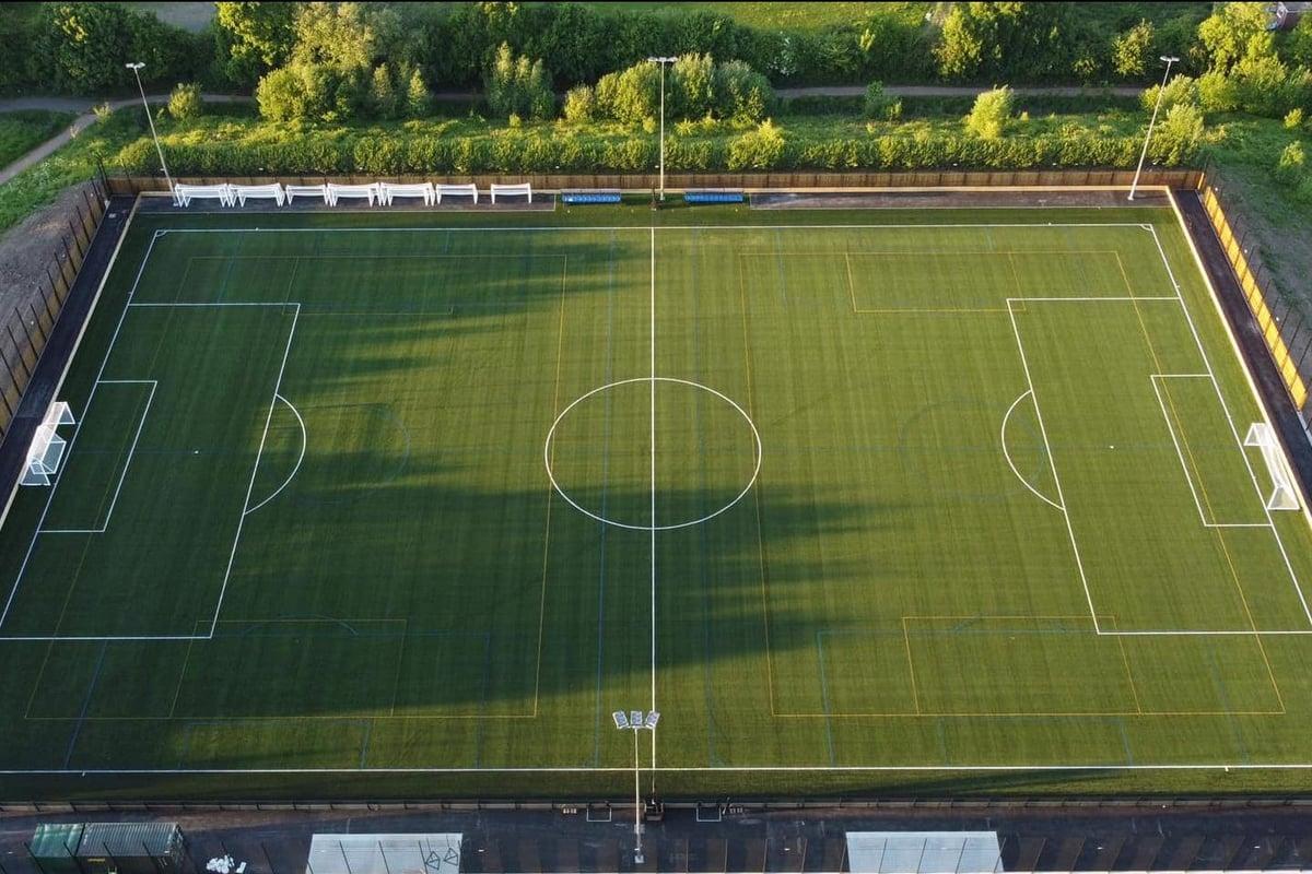 Kích thước sân bóng đá 5, 7, 9 ,11 người theo tiêu chuẩn FIFA